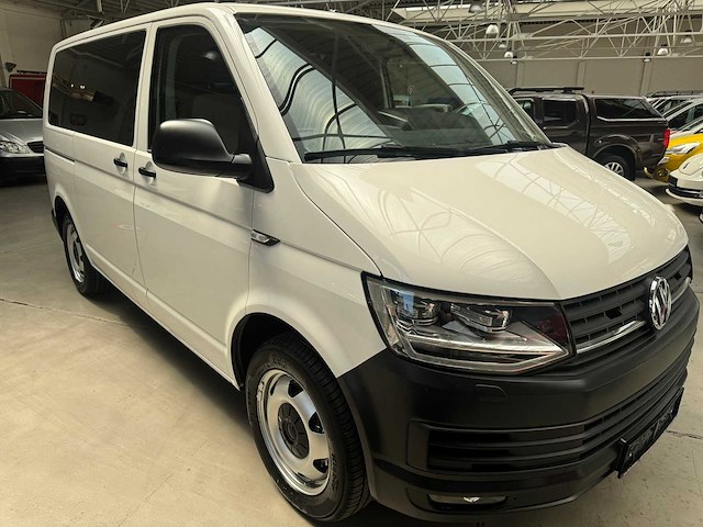 2016 volkswagen transporter kombi minibus - afbeelding 12 van  29