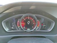 2016 volvo v40 2.0 momentum - 43 594km personenauto - afbeelding 2 van  26