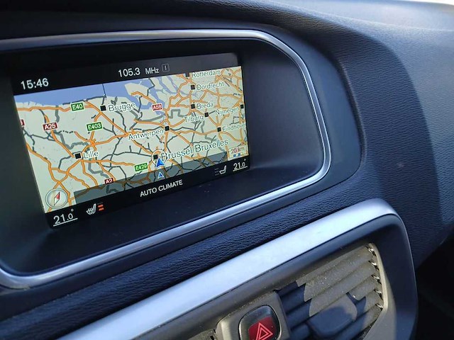 2016 volvo v40 2.0 momentum - 43 594km personenauto - afbeelding 15 van  26