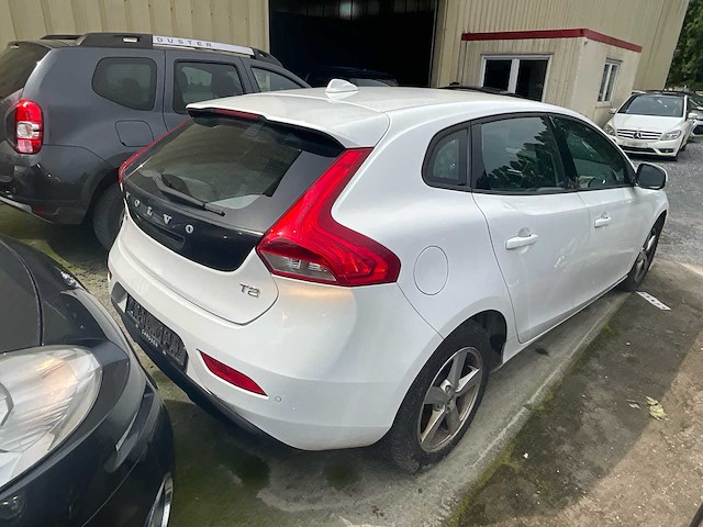 2016 volvo v40 personenauto - afbeelding 13 van  18