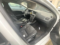 2016 volvo v40 personenauto - afbeelding 15 van  18