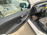 2016 volvo v40 personenauto - afbeelding 17 van  18