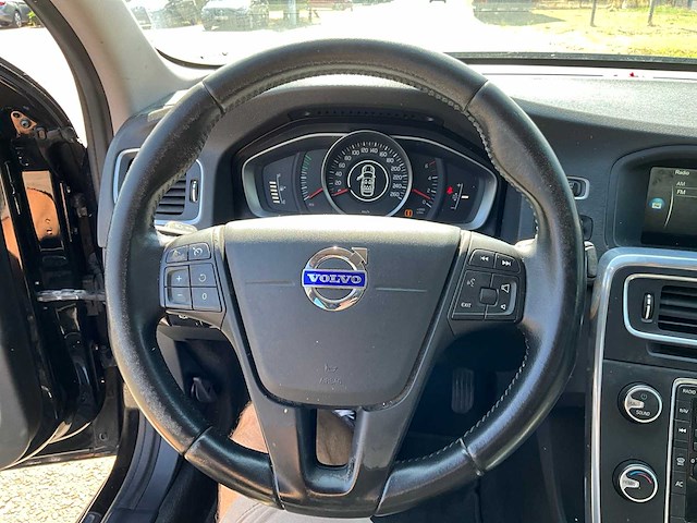 2016 volvo v60 personenauto - afbeelding 9 van  31