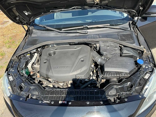 2016 volvo v60 personenauto - afbeelding 14 van  31