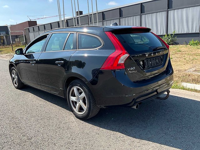 2016 volvo v60 personenauto - afbeelding 23 van  31