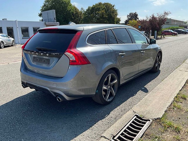 2016 volvo v60 personenauto - afbeelding 23 van  27