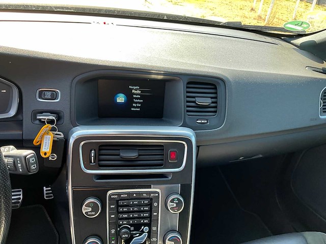 2016 volvo v60 personenauto - afbeelding 9 van  30