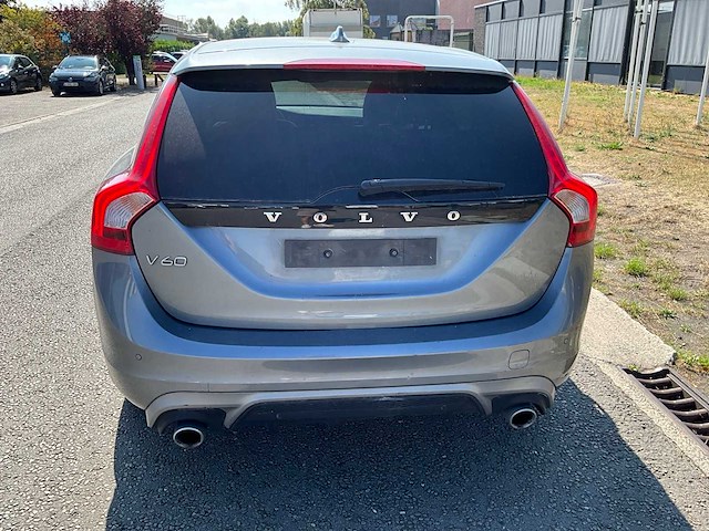 2016 volvo v60 personenauto - afbeelding 25 van  30