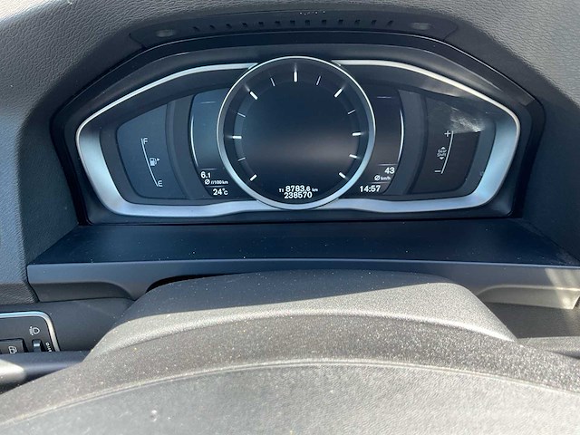2016 volvo v60 stationwagen - perfect onderhouden en rijk uitgerust - afbeelding 35 van  70