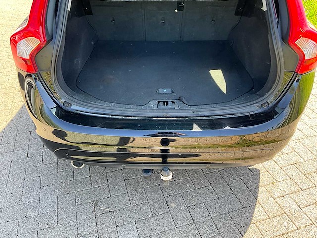 2016 volvo v60 stationwagen - perfect onderhouden en rijk uitgerust - afbeelding 42 van  70
