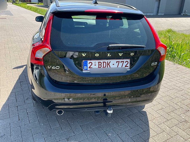 2016 volvo v60 stationwagen - perfect onderhouden en rijk uitgerust - afbeelding 34 van  70