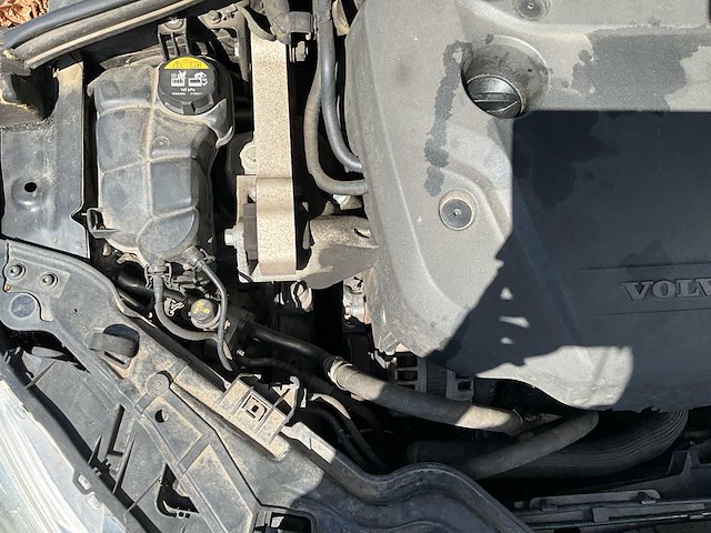 2016 volvo v60 stationwagen - perfect onderhouden en rijk uitgerust - afbeelding 25 van  65