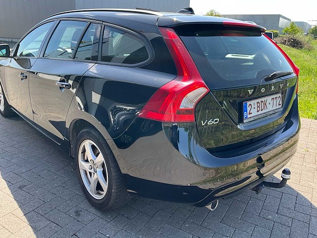 2016 volvo v60 stationwagen - perfect onderhouden en rijk uitgerust - afbeelding 23 van  65