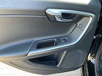 2016 volvo v60 stationwagen - perfect onderhouden en rijk uitgerust - afbeelding 38 van  65