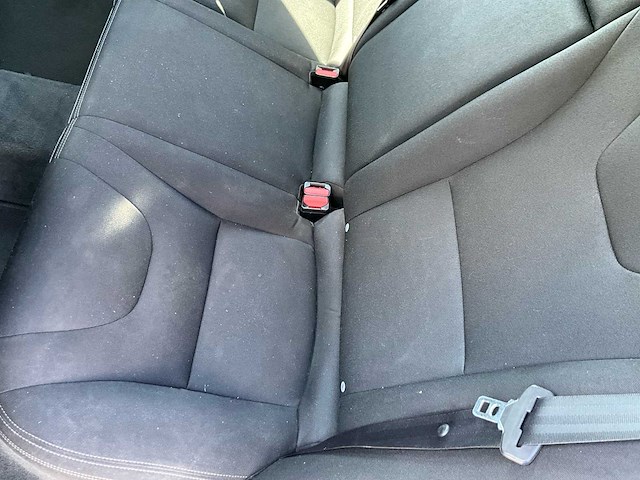 2016 volvo v60 stationwagen - perfect onderhouden en rijk uitgerust - afbeelding 40 van  65