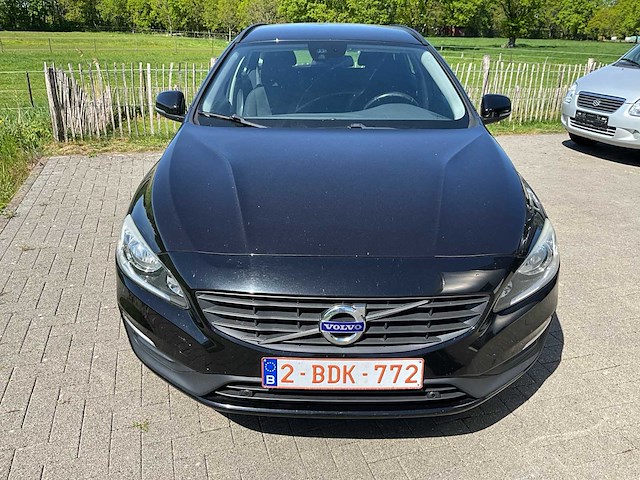 2016 volvo v60 stationwagen - perfect onderhouden en rijk uitgerust - afbeelding 64 van  65
