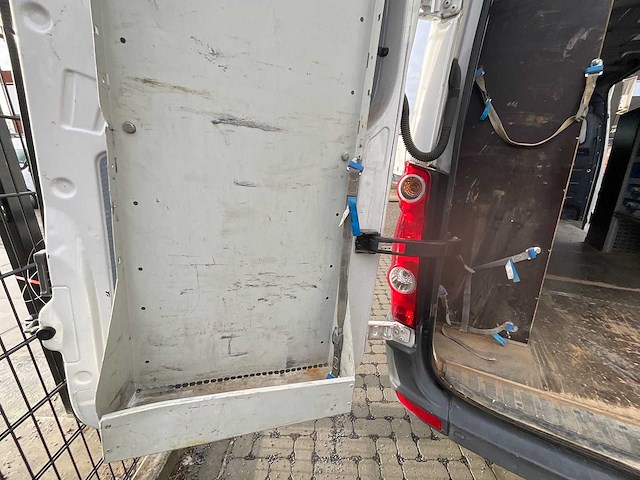 2016 vw crafter n2 crafter ingericht - euro 6 - airco - trekhaak - afbeelding 28 van  61