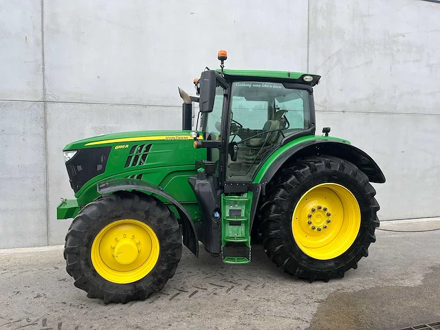 2017 - john deere - 6195r - 4-wheel drive tractor - afbeelding 1 van  20