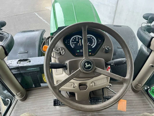 2017 - john deere - 6195r - 4-wheel drive tractor - afbeelding 9 van  20