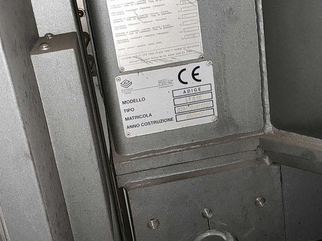 2017 adige blm group lasertube lt8.10 fiber buizenlasersnijmachine - afbeelding 8 van  12