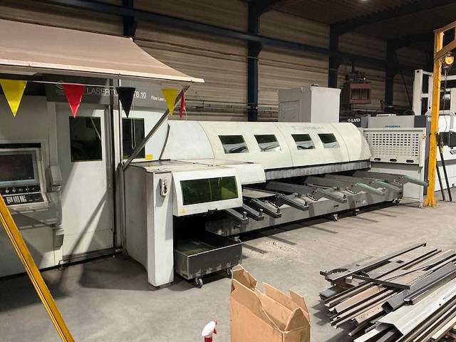 2017 adige blm group lasertube lt8.10 fiber buizenlasersnijmachine - afbeelding 11 van  12