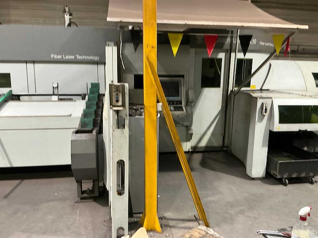 2017 adige blm group lasertube lt8.10 fiber buizenlasersnijmachine - afbeelding 24 van  27