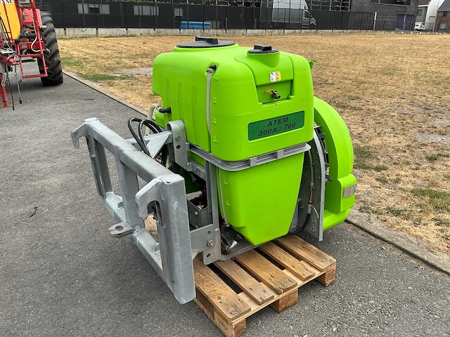 2017 atem 300a/700 boomgaardspuit / kippenstal ontsmetter - afbeelding 1 van  10