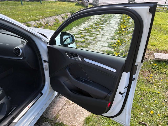 2017 audi a3 sportback series s line car - afbeelding 29 van  49