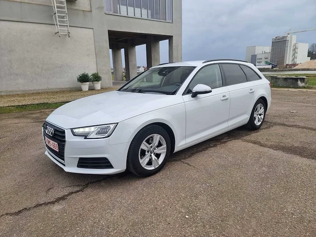 2017 audi a4 avant personenauto - afbeelding 1 van  23