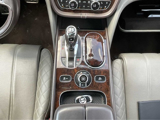 2017 bentley bentayga - afbeelding 19 van  55