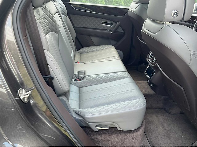 2017 bentley bentayga - afbeelding 36 van  55