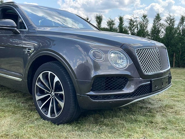 2017 bentley bentayga - afbeelding 49 van  55
