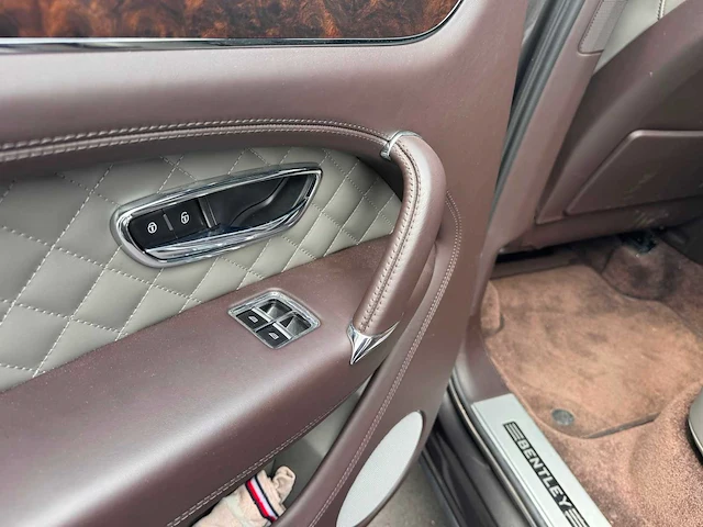 2017 bentley bentayga - afbeelding 27 van  36