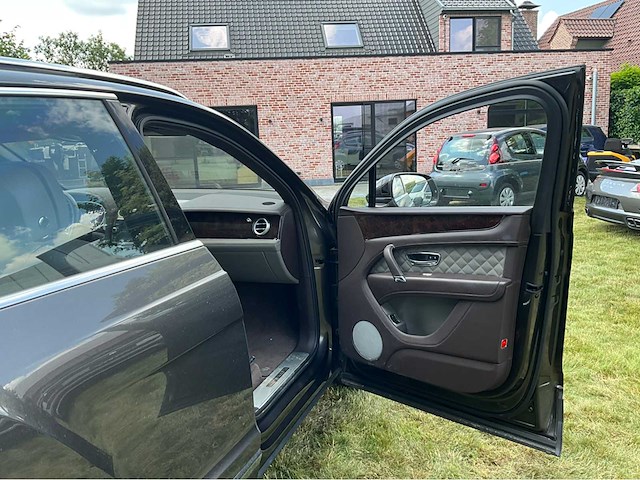2017 bentley bentayga - afbeelding 28 van  41