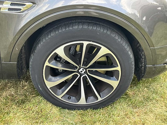 2017 bentley bentayga - afbeelding 2 van  56