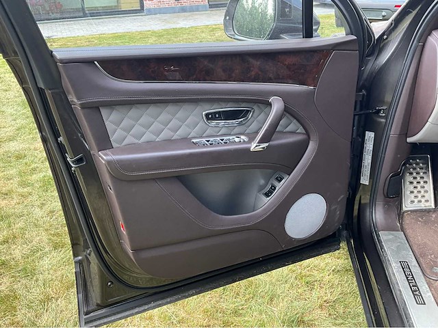 2017 bentley bentayga - afbeelding 6 van  56