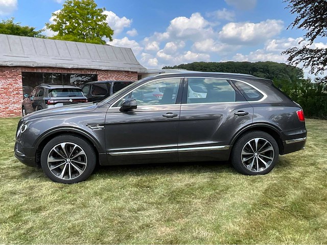 2017 bentley bentayga - afbeelding 12 van  56