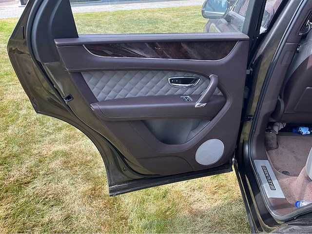 2017 bentley bentayga - afbeelding 27 van  56