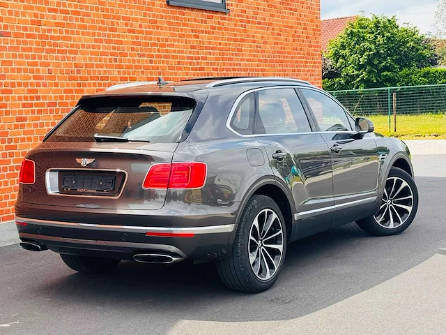 2017 bentley bentayga - afbeelding 8 van  36