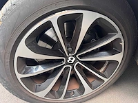2017 bentley bentayga - afbeelding 10 van  36