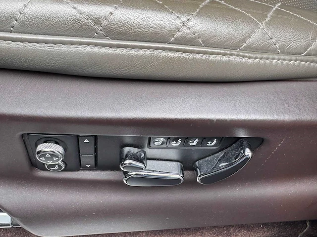2017 bentley bentayga - afbeelding 19 van  36
