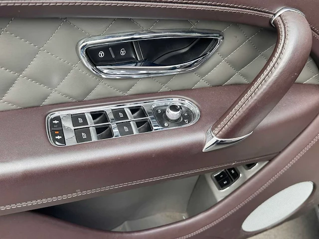 2017 bentley bentayga - afbeelding 20 van  36