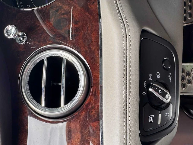 2017 bentley bentayga - afbeelding 21 van  36
