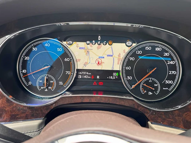 2017 bentley bentayga - afbeelding 24 van  36