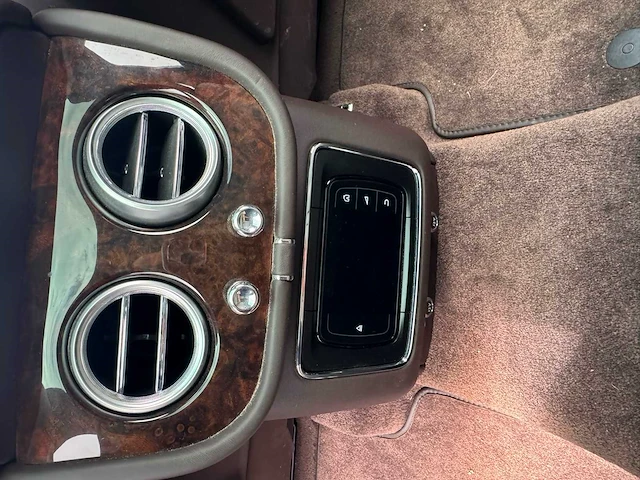 2017 bentley bentayga - afbeelding 26 van  36