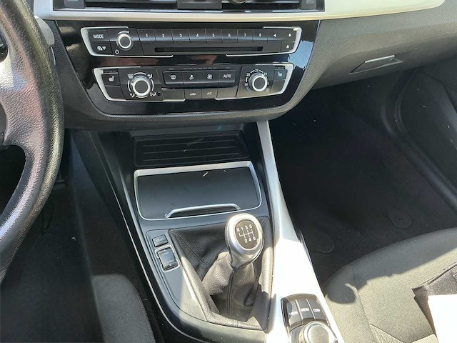 2017 bmw 1 reeks 118i personenauto - afbeelding 6 van  28