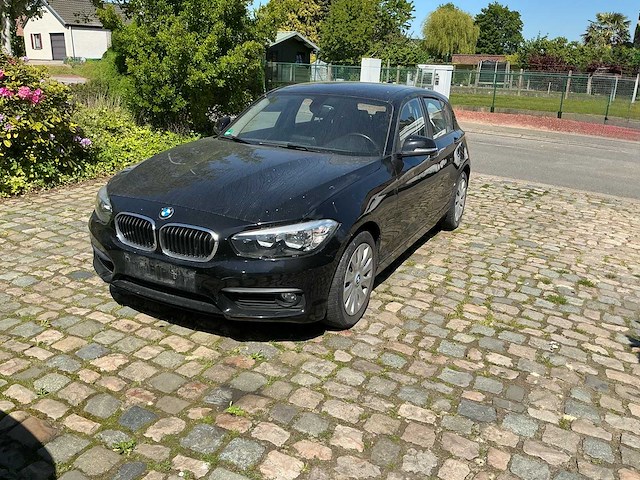 2017 bmw 1 reeks 118i personenauto - afbeelding 1 van  28