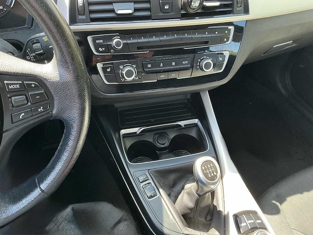 2017 bmw 1 reeks 118i personenauto - afbeelding 4 van  27