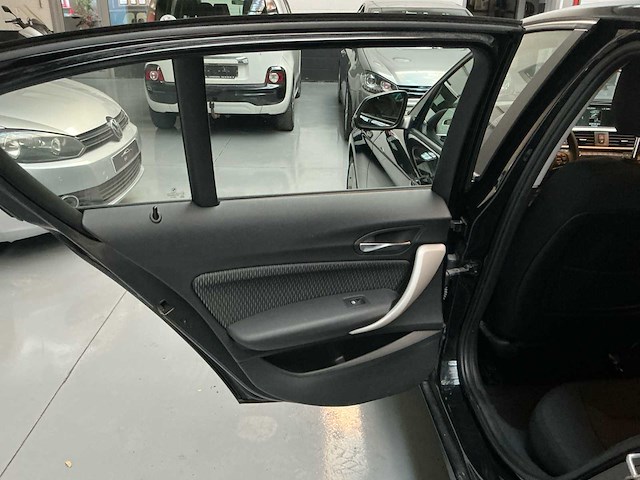 2017 bmw 116i - afbeelding 25 van  58