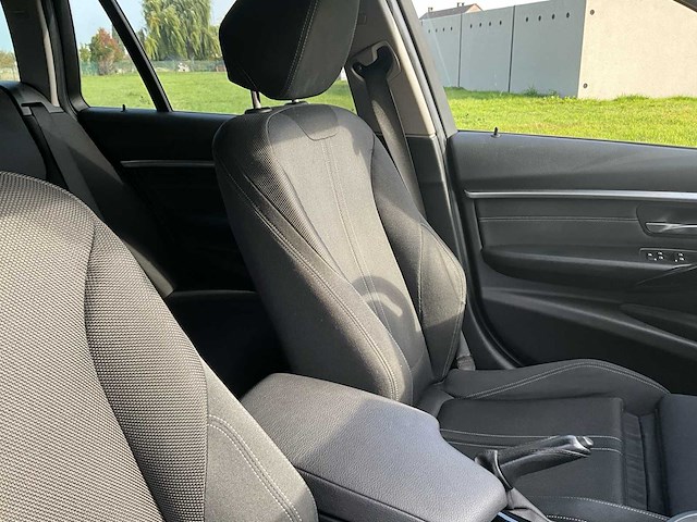 2017 bmw 318i - afbeelding 35 van  48